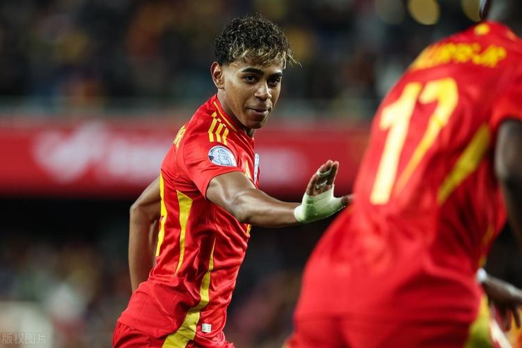 特罗萨德打进英超50球，成第5名达成此成就的比利时球员（英超50球里程碑达成，特罗萨德成为比利时第5人）