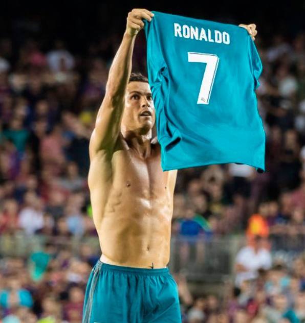 里程碑！亚历山大生涯总得分突破12000分大关（亚历山大生涯得分破12000，书写新里程碑）